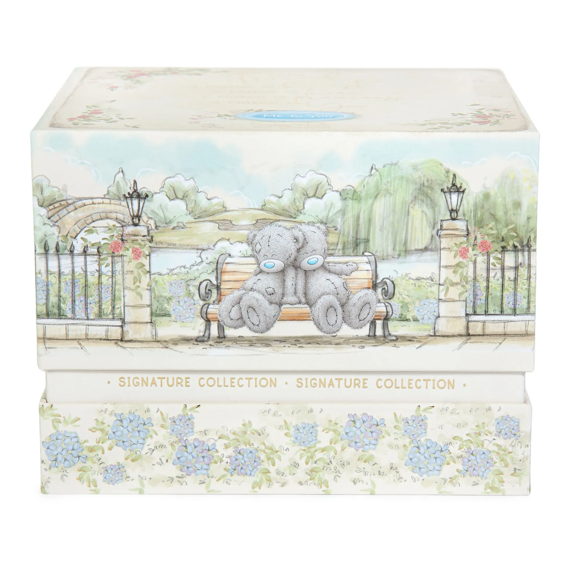 Me to You Tatty Teddy Luxury New Bone China Mug For A True Friend - Presented In Foil Inlaid Gift Box - Signature Collection